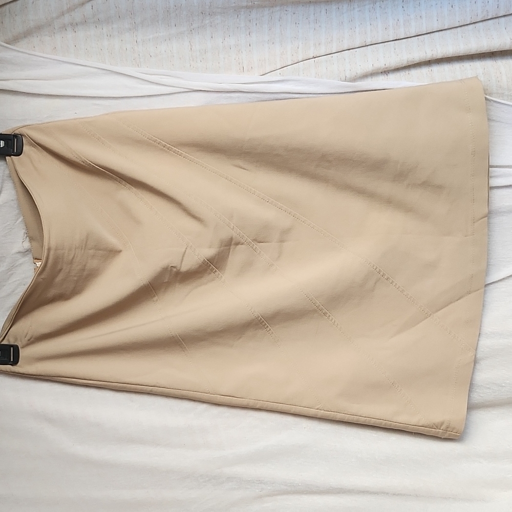 Ladies skirt